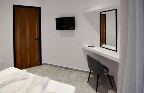 Tinos Apartamento | Rose n Stone, Prince, Luxury Houses