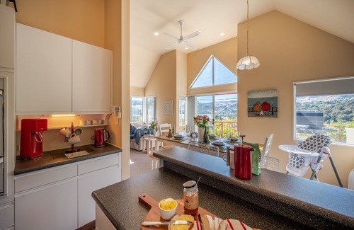 Akaroa Casa | Rose on the Bay - Akaroa Holiday Home