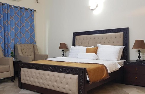 Gulshan-E-Jamal Casa | Rose Palace Guest House Gulshan