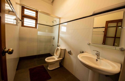 Haputale Casa | Rose Villa Diyathalawa with Panoramic Train View in the Mountains