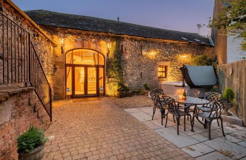 Penrith Casa | Rose Walls
