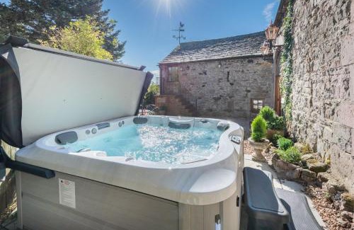 Penrith Casa | Rose Walls