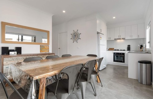 Rosebud Casa | Rosebud Beachside Gem