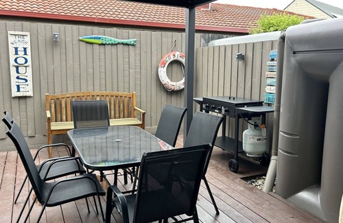 Rosebud Casa | Rosebud Beachside Gem