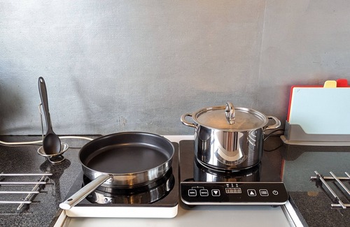 Erowal Bay Casa | Rosella - Bay & Bush Retreat - 5 mins to Hyams Beach, Jervis Bay, pet-friendly