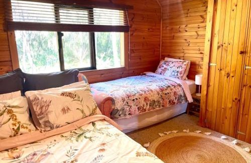 Bawley Point Casa | Rosemary Cottage - short walk to Gannet Beach