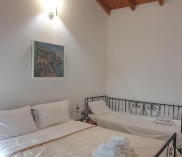 Lukove Casa | Rosemary House