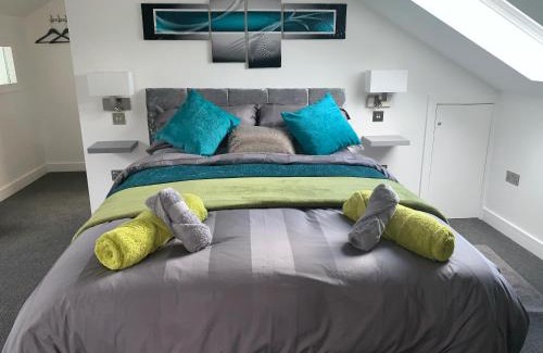 Winford Casa | Rosemary House BRS Airport Accommodation