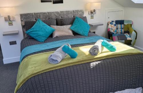 Winford Casa | Rosemary House BRS Airport Accommodation