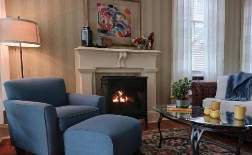Downtown Little Rock Cama Y Desayuno | Rosemont B&B Cottages