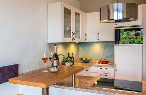 Pelham Apartamento | Rosaleda, sótano de 66 m2, 2 dormitorios, 2 baños