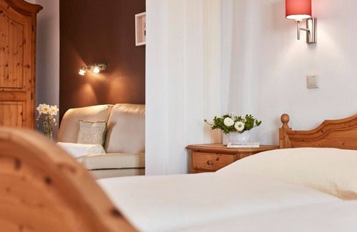 Gruisla Cama Y Desayuno | Rosenzimmer - ab 3 Nächten - Winzerhof Klöckl