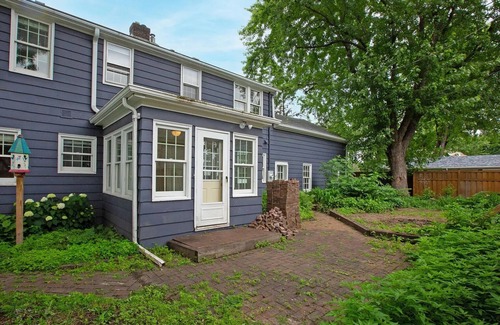 Falcon Heights Casa | Roseville City Home - Cozy Retreat