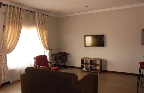 Kitwe Cama Y Desayuno | Rosewood Lodge