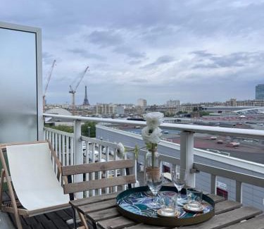 Issy-les-Moulineaux Cama Y Desayuno | Rosewood Rooftop Eiffel Paris Porte de Versailles