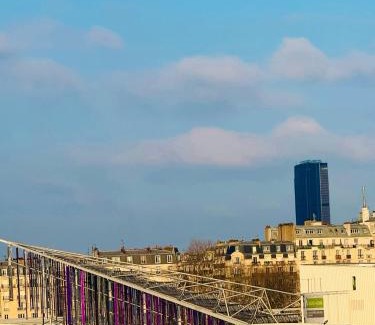 Issy-les-Moulineaux Cama Y Desayuno | Rosewood Rooftop Eiffel Paris Porte de Versailles