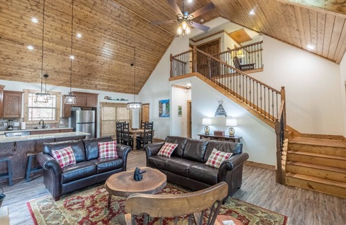 Sylva Casa | Rosey Hazel - Stunning Mountain Views!