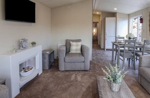 Bridlington Cabina | ROSIE'S RETREAT, pet friendly, with a garden in Bridlington
