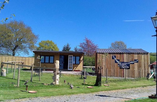 Rhayader Cabina | Rosie Traditional Gypsy Wagon