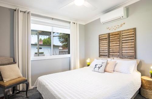 Callala Beach Casa | Roskell Retreat Pet Friendly 5 Mins Walk to Beach