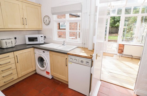 Sedgeberrow Cabaña | ROSS COTTAGE, pet friendly, character holiday cottage in Broadway