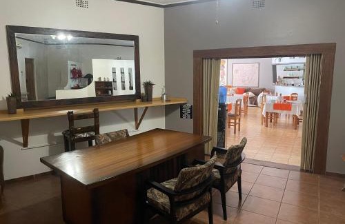 Phalaborwa Cama Y Desayuno | Rosscos Lodge