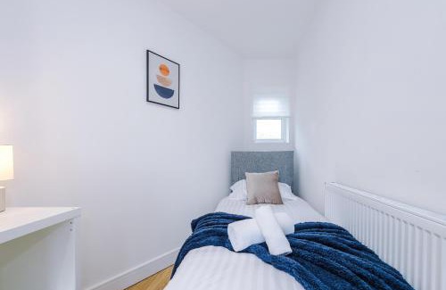 Crawshaw Booth Casa | Rossendale Incredible Home 3Bedrooms Driveway Sleeps 6