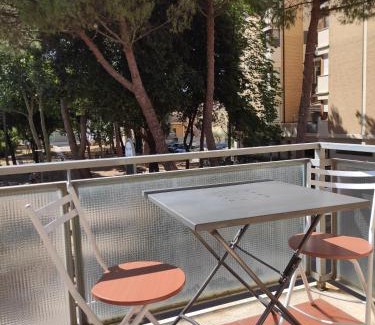 Pesaro Casa | Rossetto e cocciolato - Stanza indipendente con bagno privato a Pesaro
