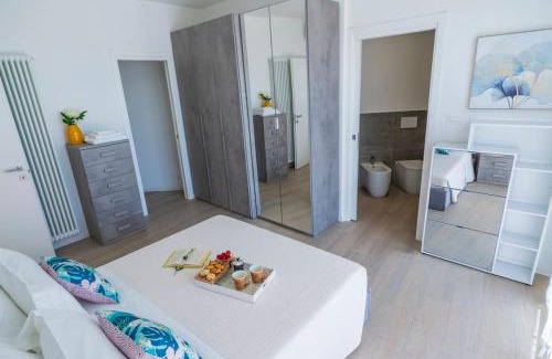 Pesaro Apartamento | Rossini Home Pesaro vicino al Teatro Rossini by Yohome