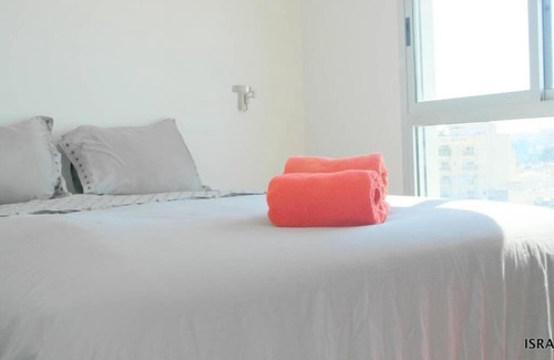 Florentin Apartamento | Rothschild Area - Luxury Duplex Penthouse