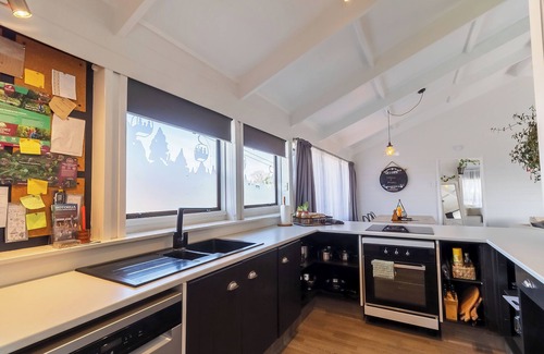 Kawaha Point Casa | ROTORUA - Blackwood Fairy Springs *****Family friendly holiday home*****