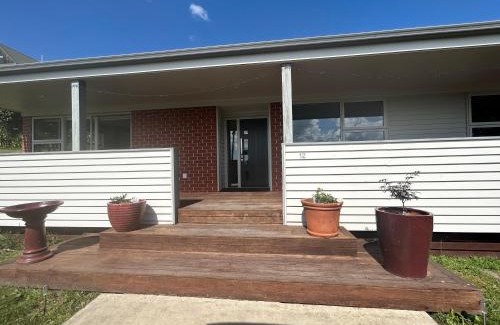 Owhata Casa | Rotorua Lakes Cottage