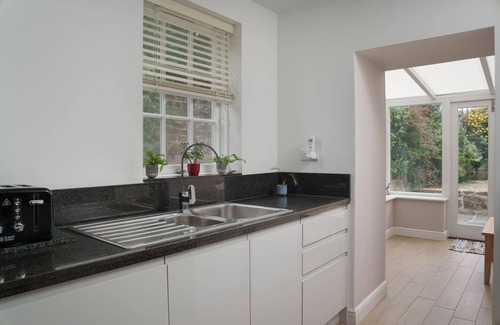 Chysauster Casa | Rotterdam House - historic House in Chapel Street with sea views, dog friendly