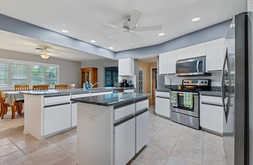 Pebble Beach Casa | Rotunda West Canal - P820941