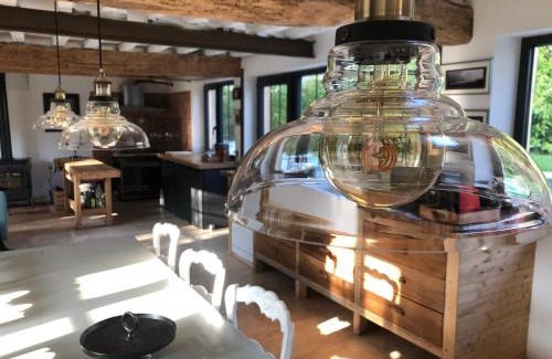 Gueutteville-les-Gres Casa | ROUGE COTTAGE Gîte 4 étoiles Billard
