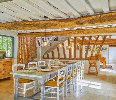 Gueutteville-les-Gres Casa | ROUGE COTTAGE Gîte 4 étoiles Billard