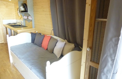Vix Casa | Roulotte, Canoe, 4 bikes Marais Poitevin La Rochelle