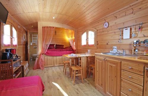 Radon Casa | Roulotte spacieuse avec terrasse, jardin et jeux, animaux acceptés - FR-1-497-130