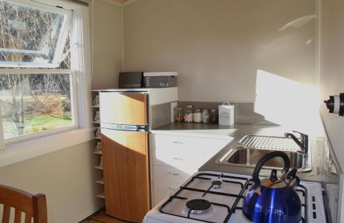 Clutha District Cabina | Round Hill Hut