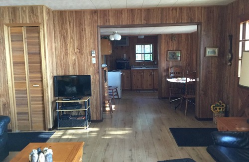 Killaloe Cabaña | Round Lake Family Cottage, cerca de los parques provinciales Bonnechere, Foy y Algonquin