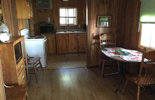 Killaloe Cabaña | Round Lake Family Cottage, cerca de los parques provinciales Bonnechere, Foy y Algonquin