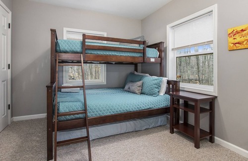 Fountain Casa | Round Lake Lodge W/ Pontoon Boat Rental