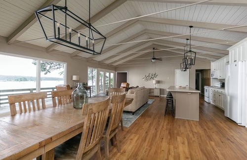 Farmerville Casa | Beautifully Remodeled Retreat Nestled Among The Trees With Stunning Lake Views