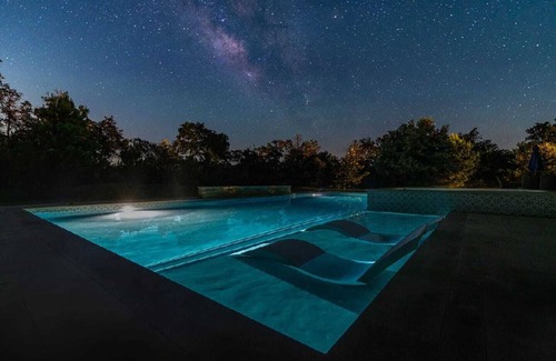Round Top Casa | Round Top Gem | Casa Tres Hermanas | Pool + Hot Tub + Fire Pit + Grill