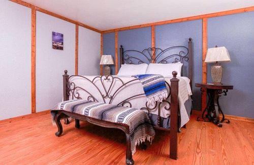 Round Top Cama Y Desayuno | Round Top Hotel