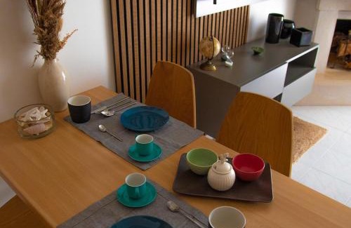 Lavinio Lido di Enea Apartamento | Roussev Apartment - Coastal Gem - Anzio