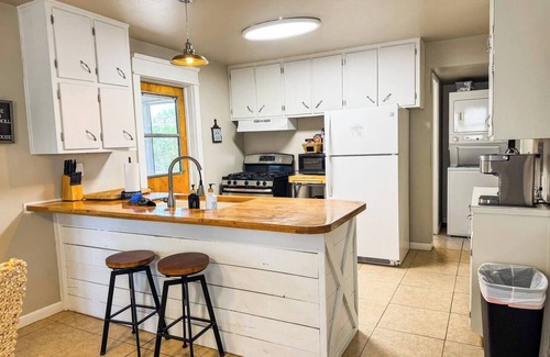 Kingman Casa | Route 66 Hope Ranch House