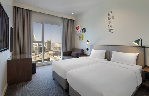 Dubai Marina Hotel | Rove Dubai Marina