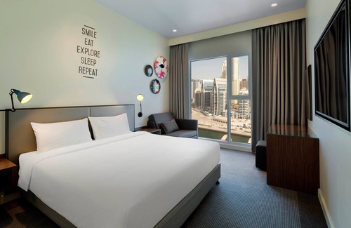 Dubai Marina Hotel | Rove Dubai Marina
