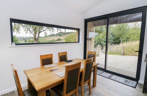 Keighley Cabaña | Rowan Bank, Jacobs Wood
